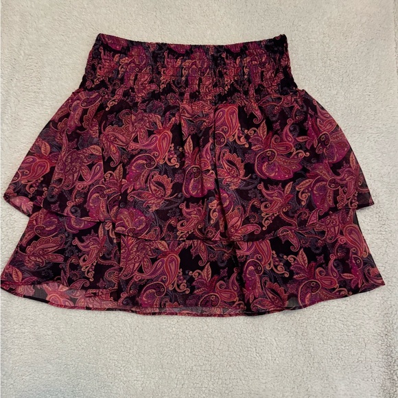 Dresses & Skirts - Ruffle layered purple black paisley patterned skirt small